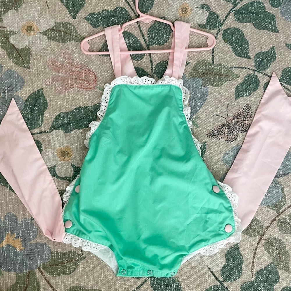 Annie B & TLC VGUC 2T sunsuit